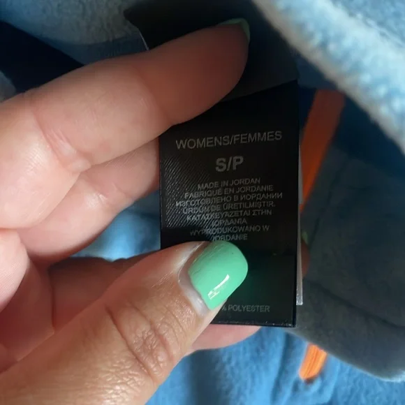 North face pullover - Picture 3 of 3